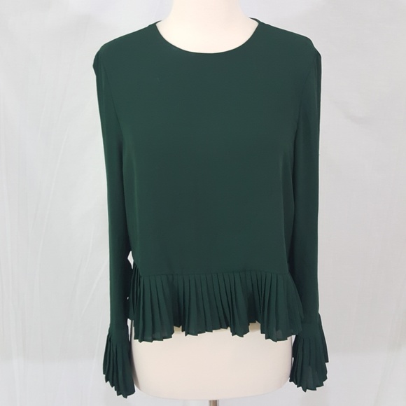 Zara Tops - Trafaluc Green Pleated Blouse sz L Cuffs Hem Sexy